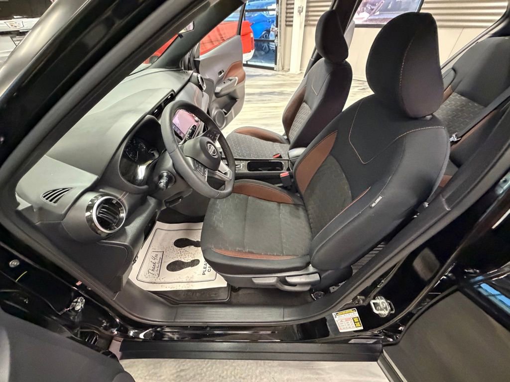 Used 2023 Nissan Kicks SR image 51