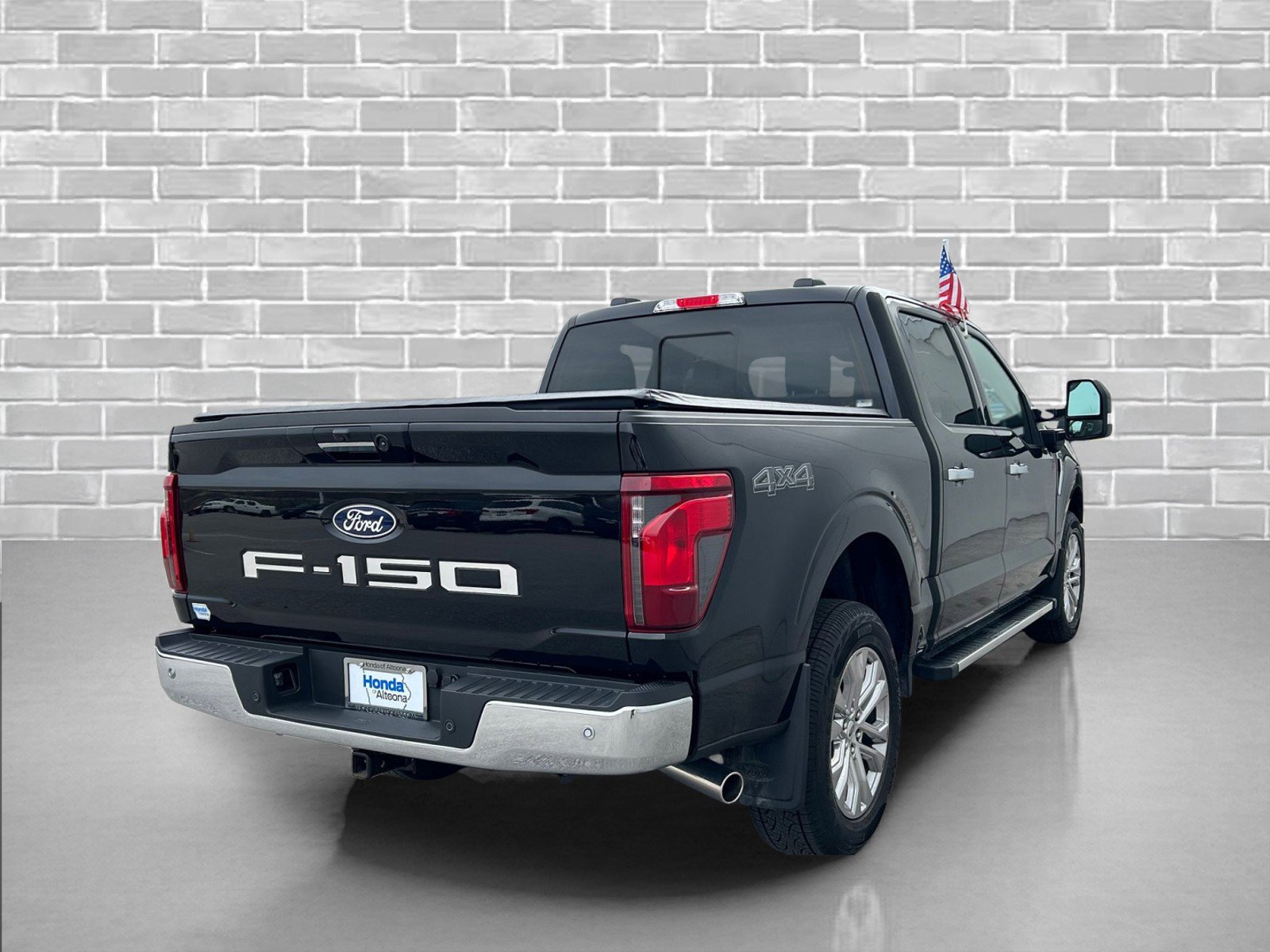 Used 2024 Ford F150 XLT w/ Equipment Group 302A MID image 5