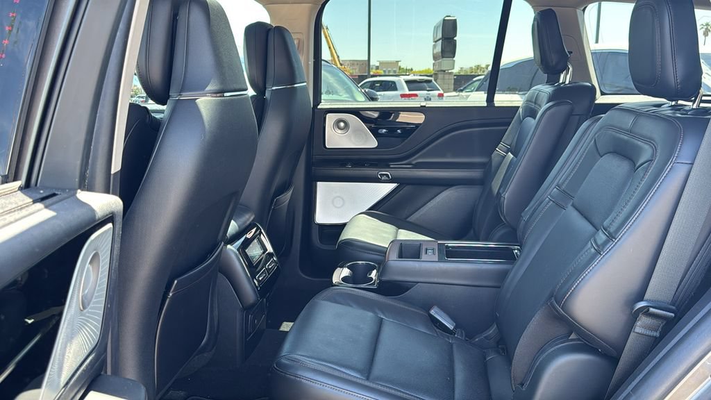 Used 2021 Lincoln Aviator Reserve w/ Equipment Group 201A RWD image 22