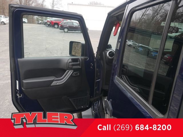 Used 2013 Jeep Wrangler Unlimited Sahara w/ Dual Top Group image 19