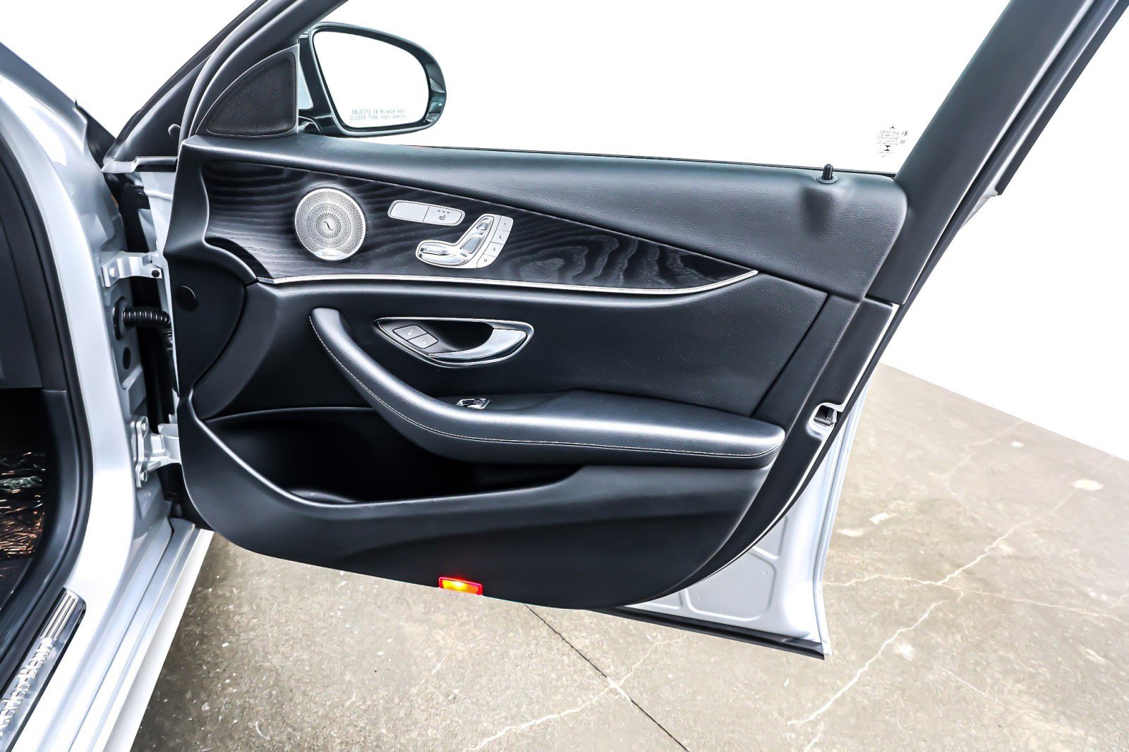 Used 2017 Mercedes-Benz E 300 image 24