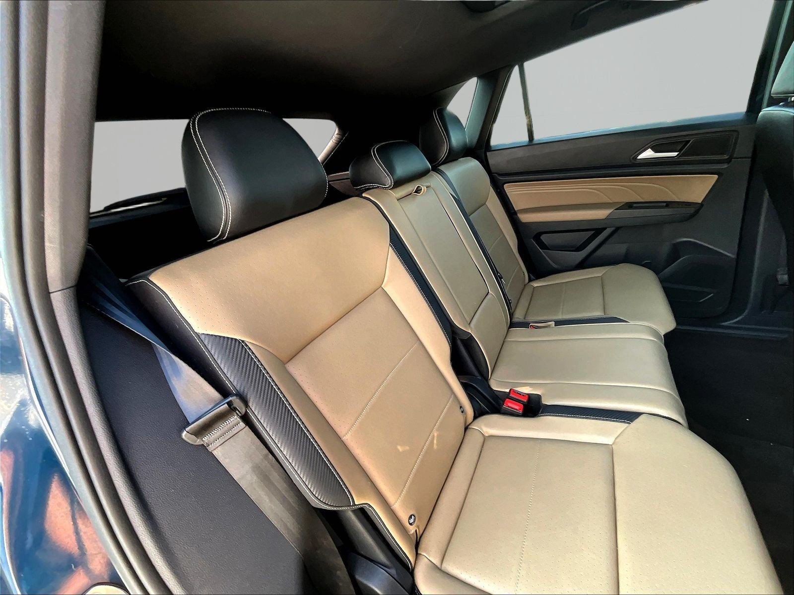 Used 2022 Volkswagen Atlas Cross Sport SE w/ Panoramic Sunroof Package AWD/4WD image 25