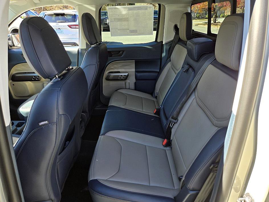 New 2025 Ford Maverick Lariat w/ 4K Tow Package image 14