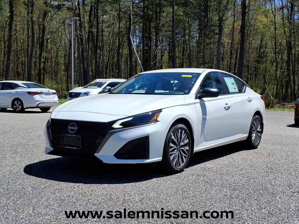 New 2026 Nissan Altima 2.5 SV FWD image 3