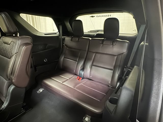 Used 2025 Ford Explorer Platinum w/ LUX Leather Package AWD/4WD image 30