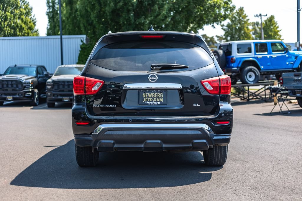Used 2019 Nissan Pathfinder SL FWD image 8