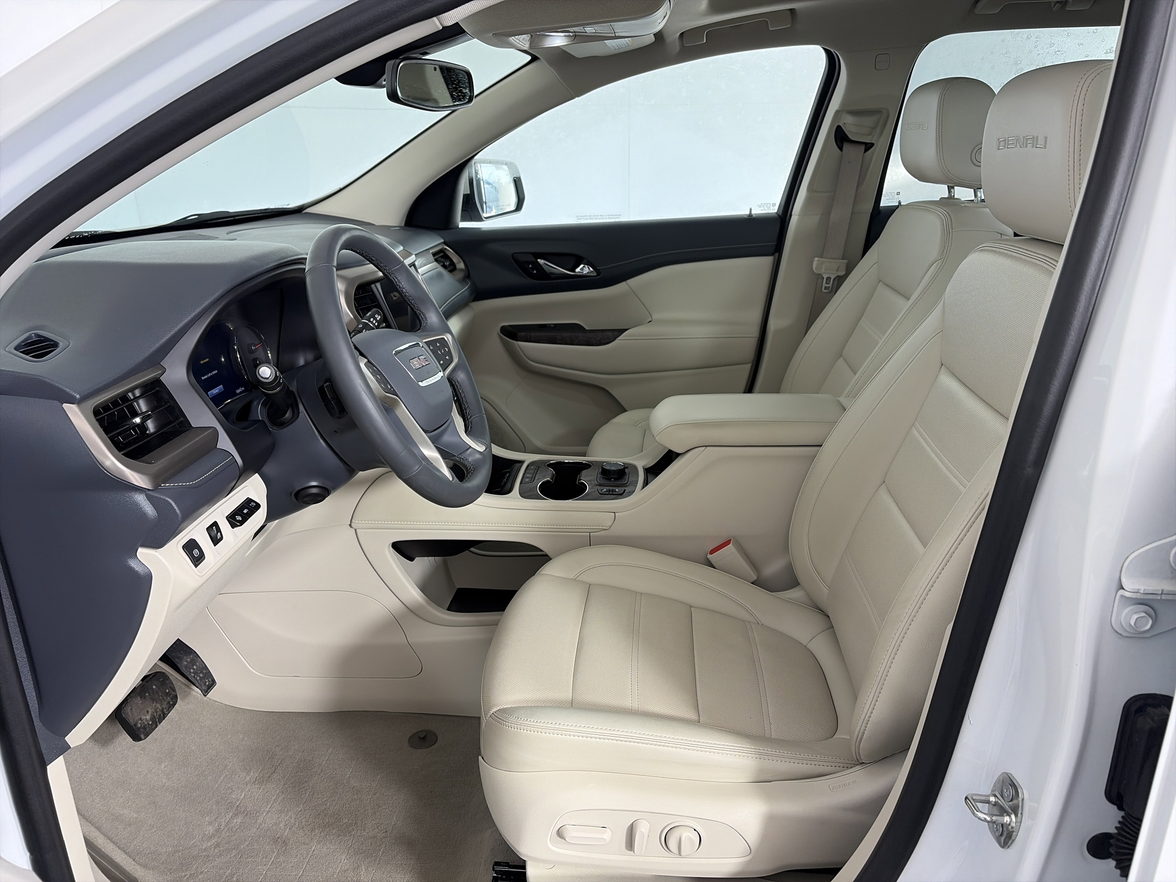 Certified 2023 GMC Acadia Denali image 6