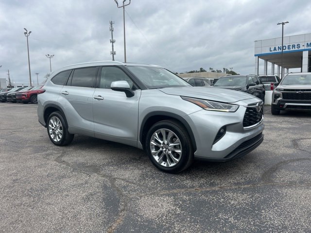 Used 2023 Toyota Highlander Limited