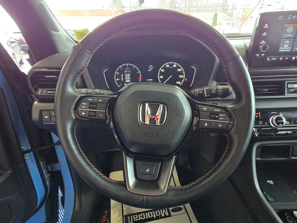 Used 2024 Honda Pilot TrailSport image 14