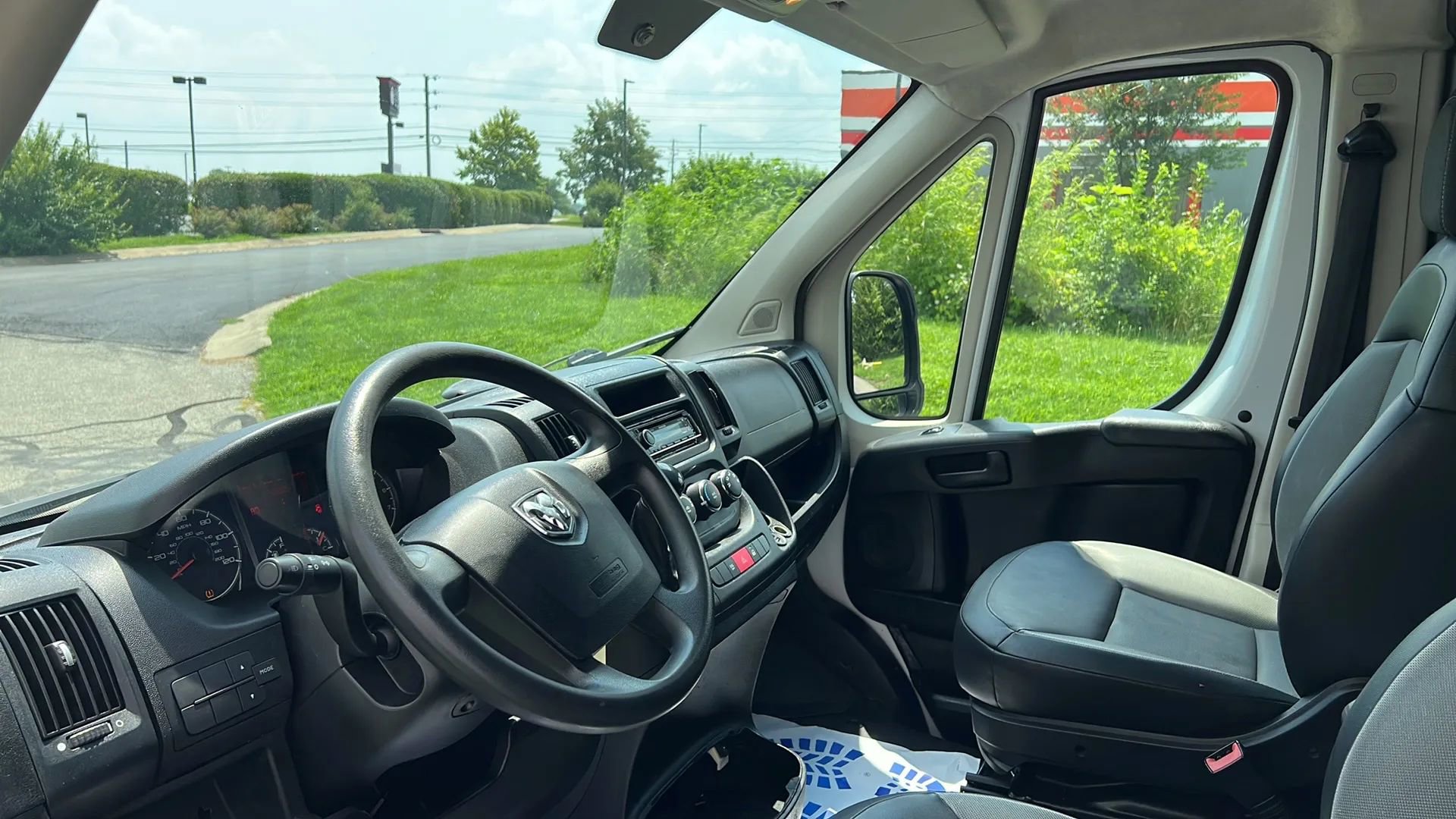 Used 2016 RAM ProMaster 2500 image 12