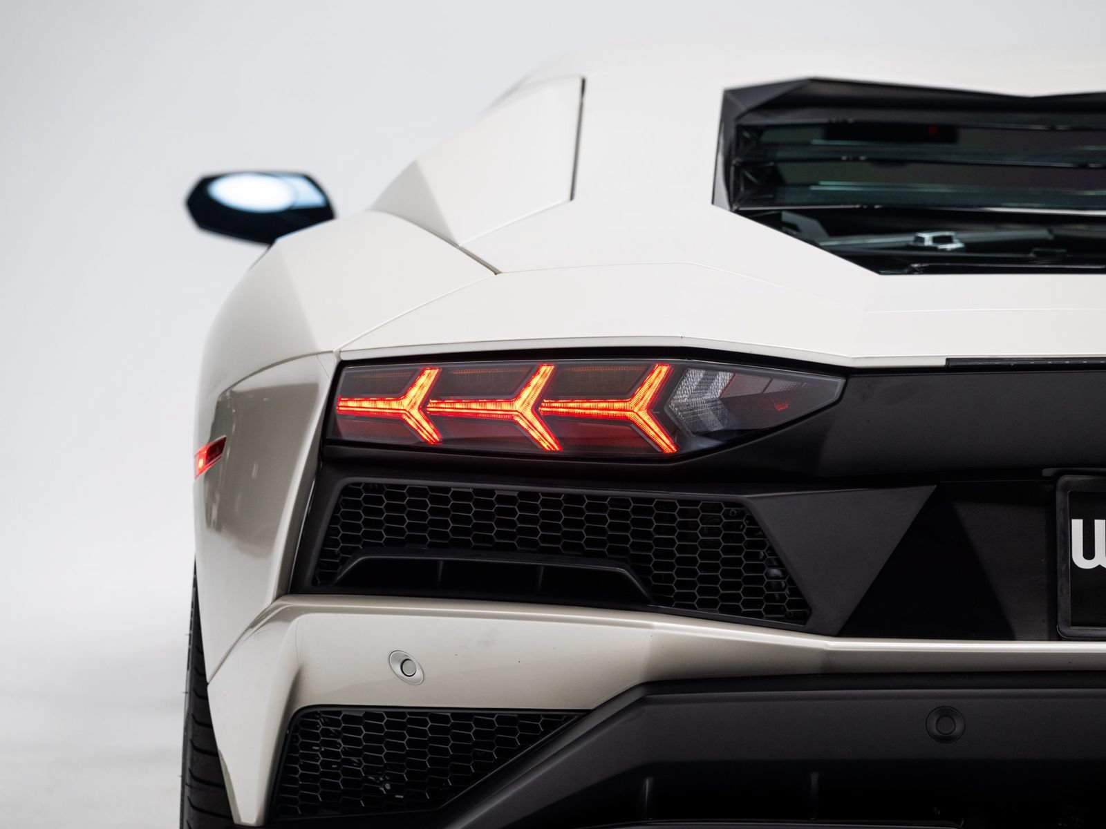 Used 2018 Lamborghini Aventador S AWD/4WD image 21