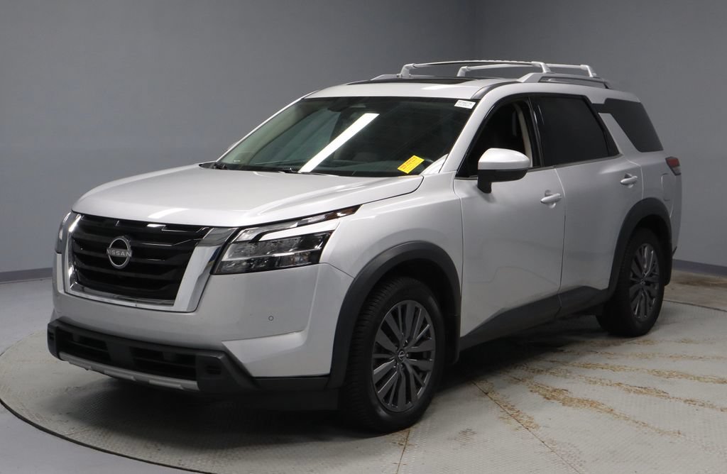 Certified 2023 Nissan Pathfinder SL w/ SL Premium Package AWD/4WD image 8