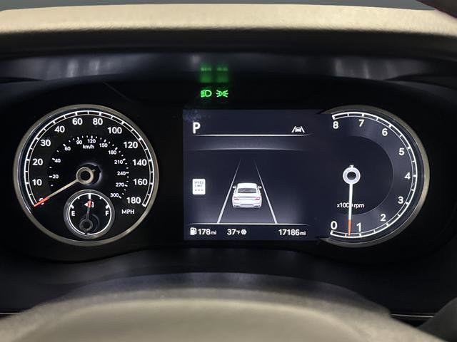 Used 2024 Genesis G70 3.3T Advanced w/ Sport Prestige Package image 18