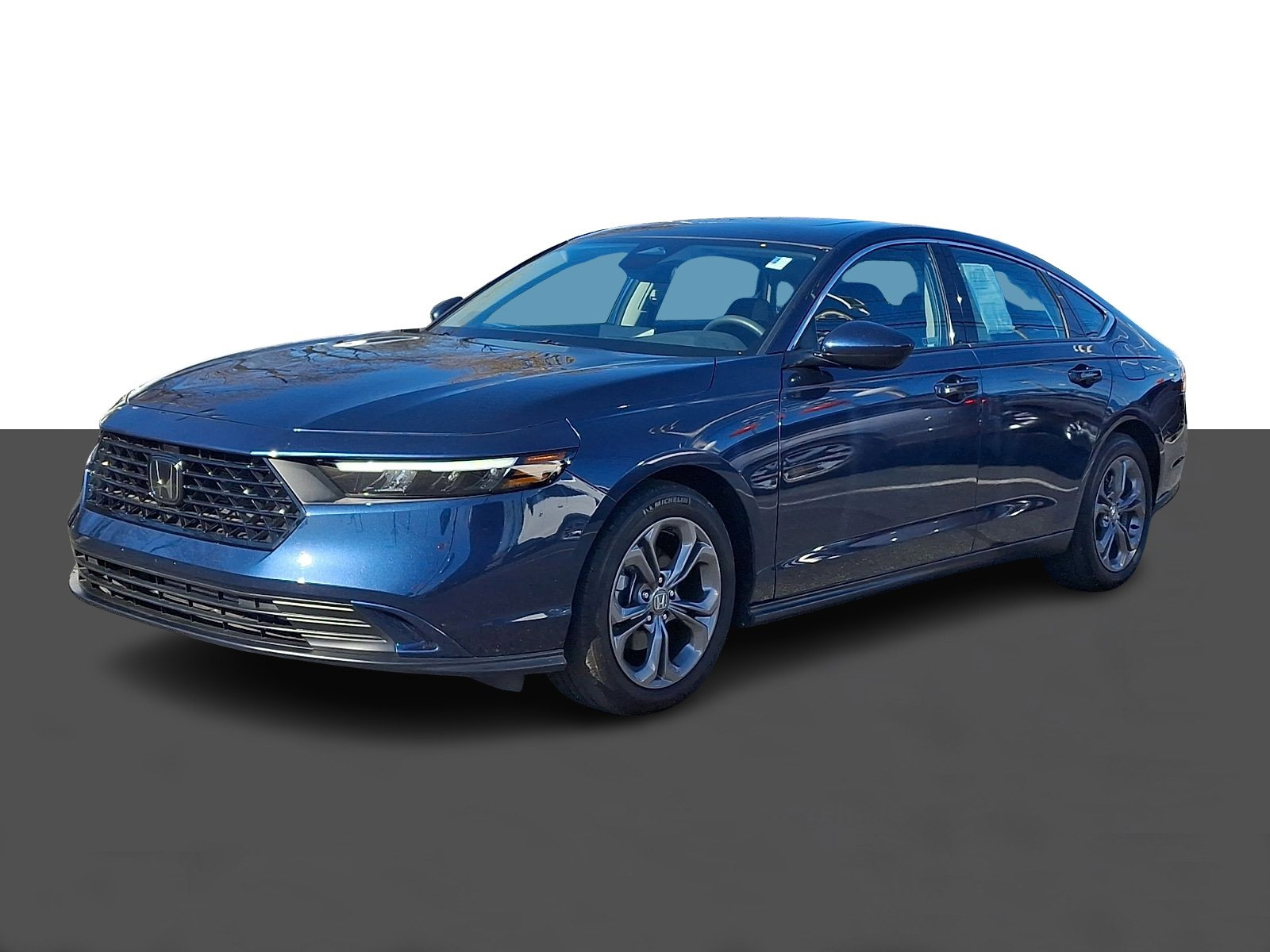 Certified 2024 Honda Accord EX image 3