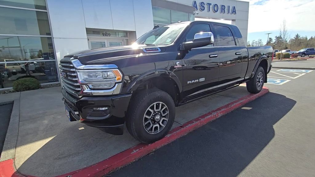 Used 2022 RAM 3500 Limited image 8