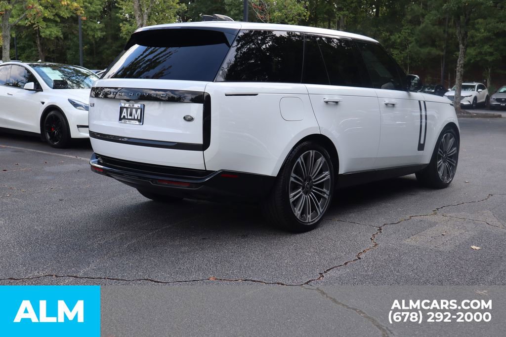 Used 2023 Land Rover Range Rover SE image 6