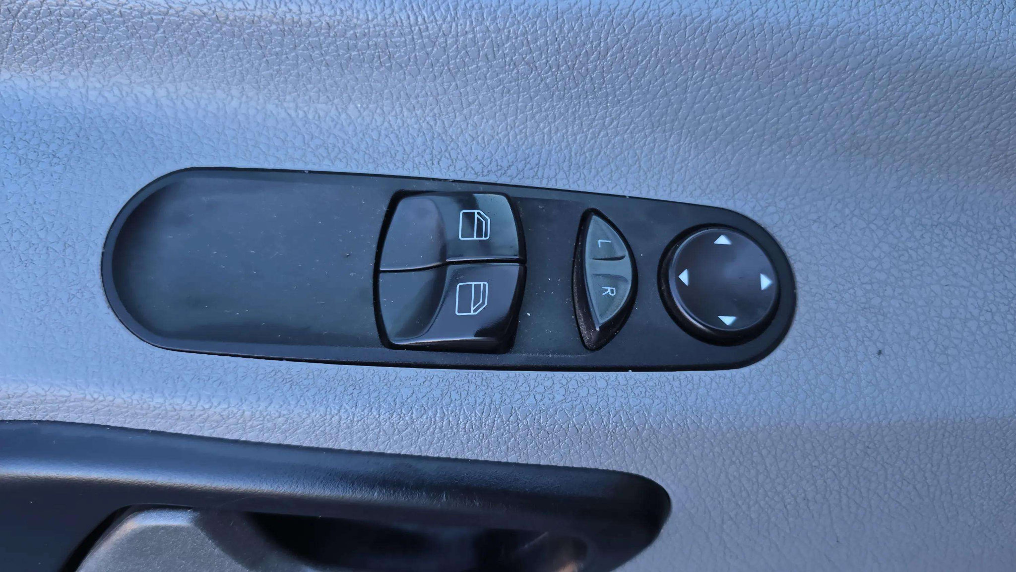 Used 2014 Freightliner Sprinter 3500 image 42