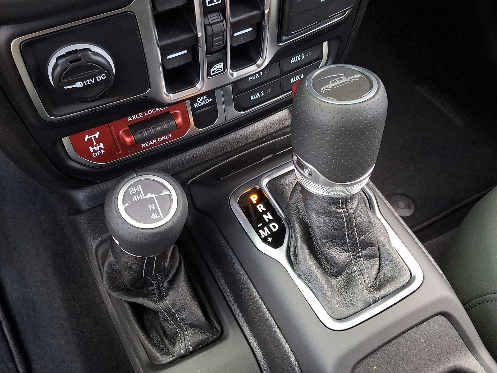 New 2026 Jeep Gladiator Mojave w/ Safety Group AWD/4WD image 14