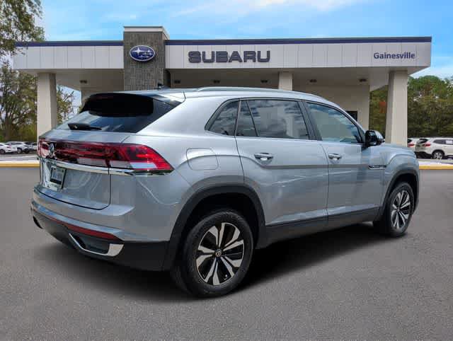 Used 2024 Volkswagen Atlas Cross Sport SE FWD image 6