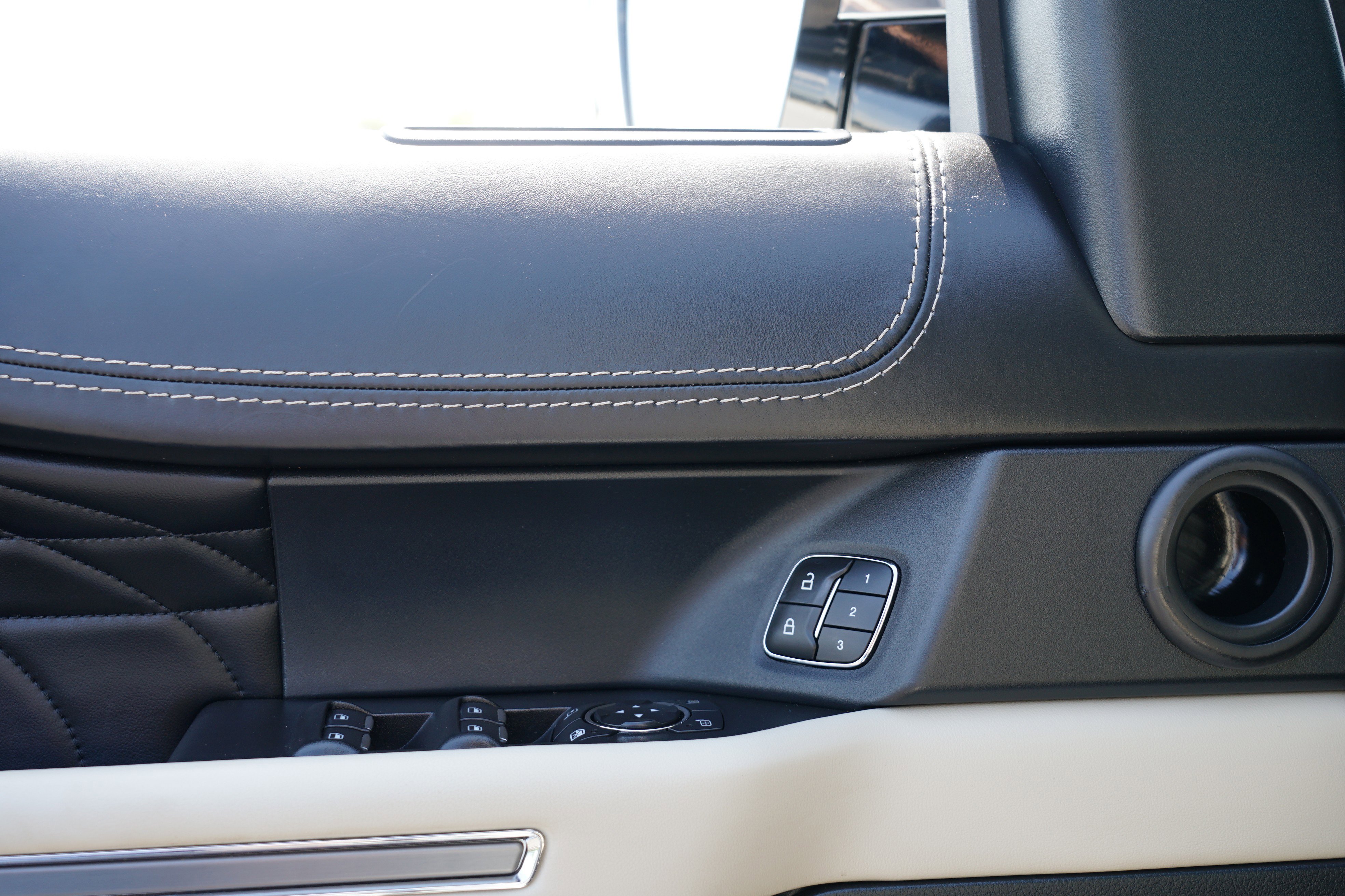 Used 2021 Ford Expedition Platinum image 20