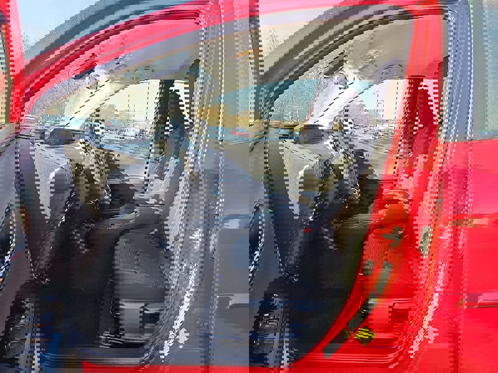 Used 2022 Toyota Prius LE image 11