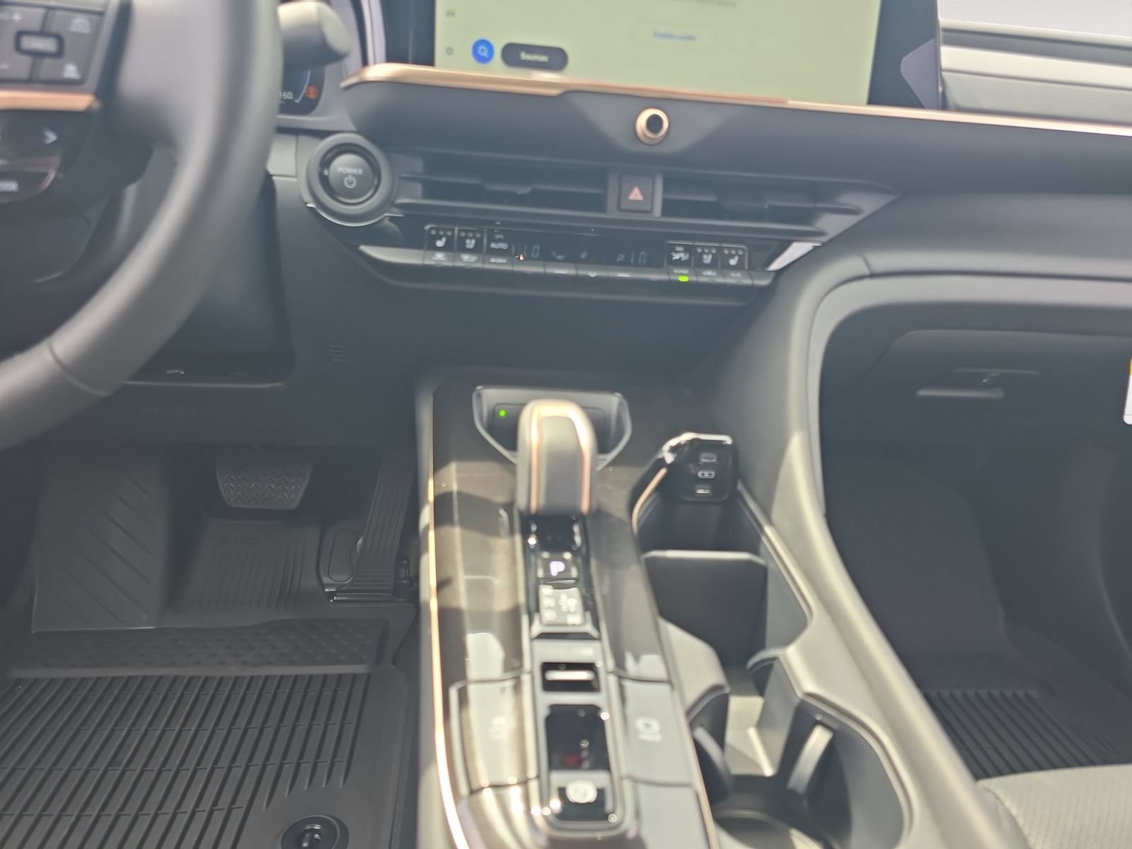 New 2026 Toyota Crown Platinum AWD/4WD image 11