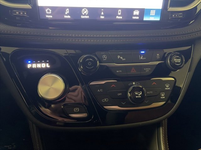 New 2026 Chrysler Pacifica Pinnacle image 36