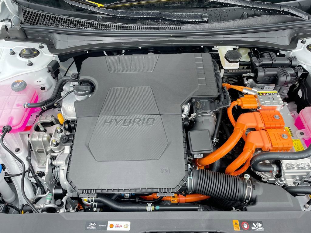 New 2025 Hyundai Elantra SEL image 50