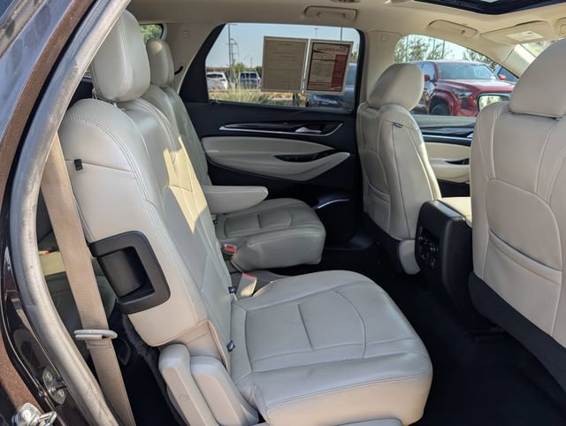 Used 2018 Buick Enclave Premium w/ Experience Buick Package FWD image 31