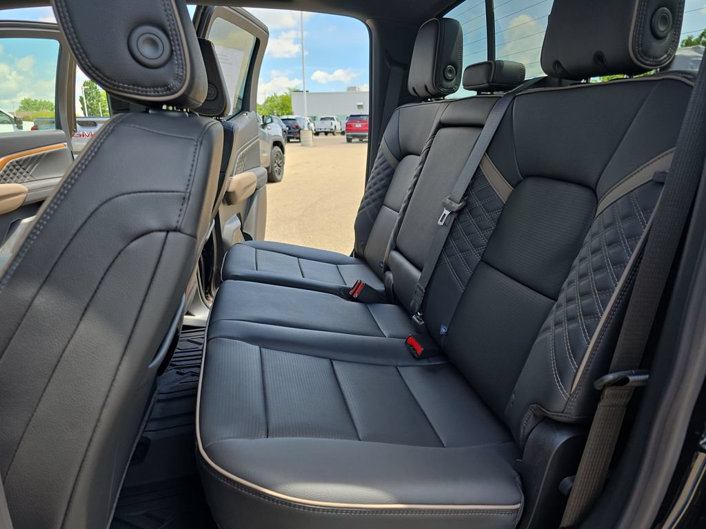 New 2026 GMC Canyon Denali AWD/4WD image 14