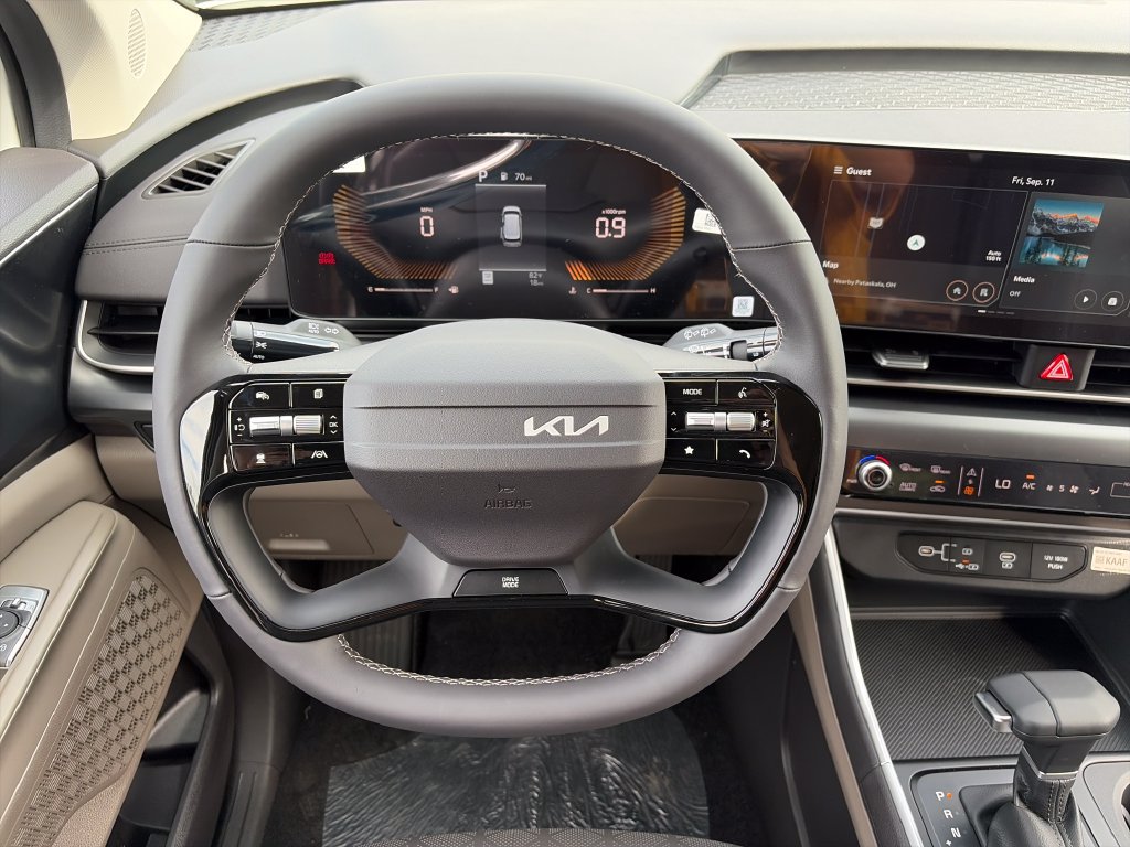 New 2027 Kia Carnival FWD image 11