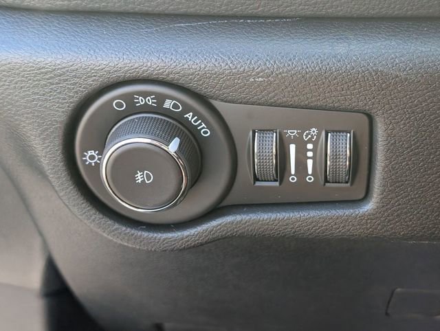 New 2026 Chrysler Pacifica Pinnacle image 15