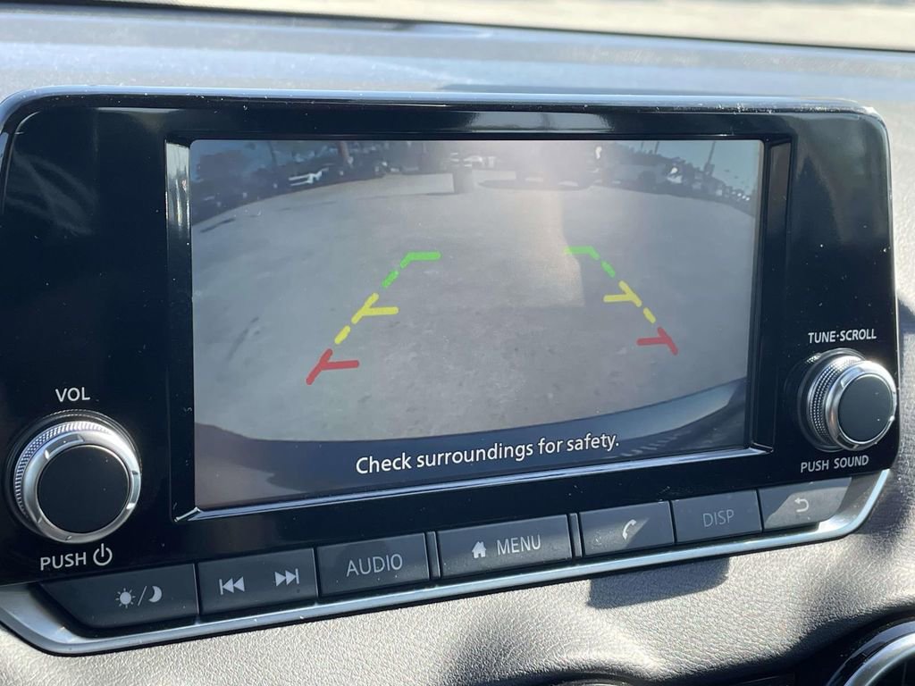 Used 2025 Nissan Sentra S image 25