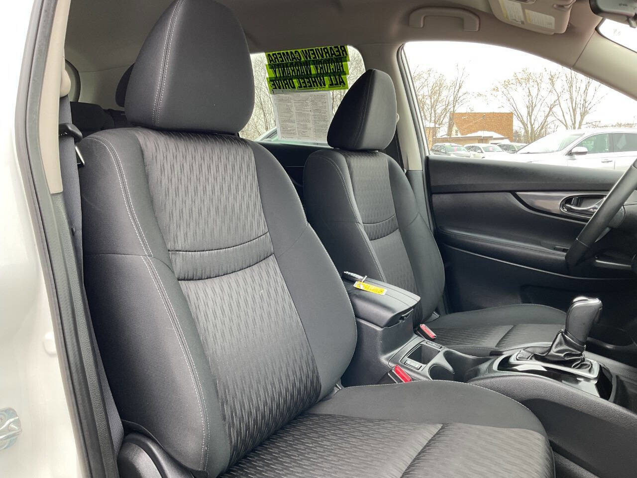 Used 2018 Nissan Rogue SV w/ Premium Package image 41