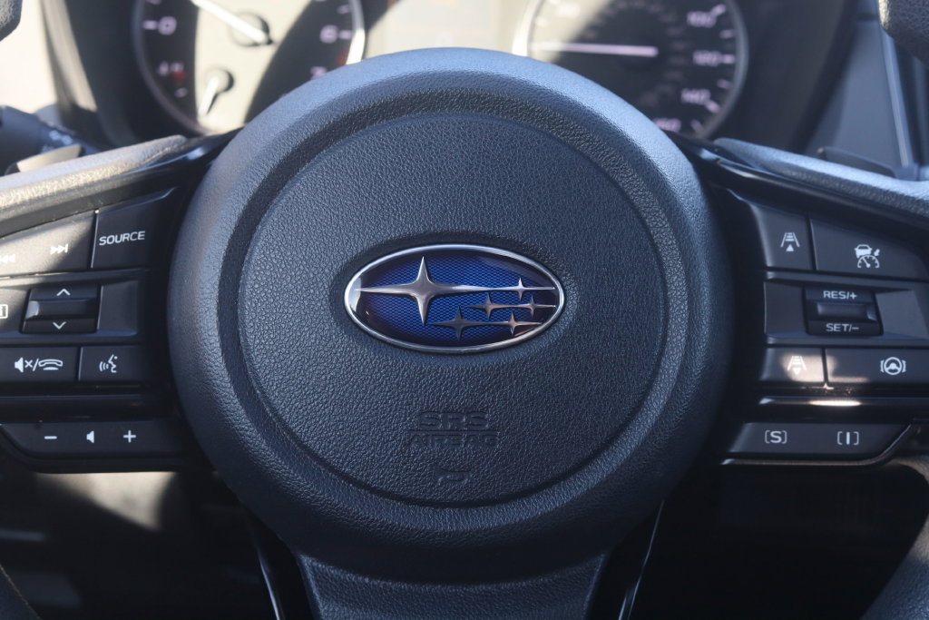 Used 2024 Subaru Crosstrek 2.0i Premium AWD/4WD image 8