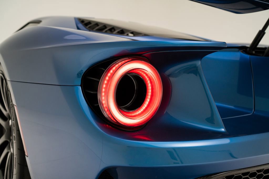 Used 2019 Ford GT RWD image 67