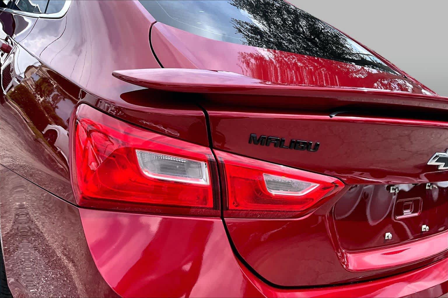 Used 2020 Chevrolet Malibu RS FWD image 29