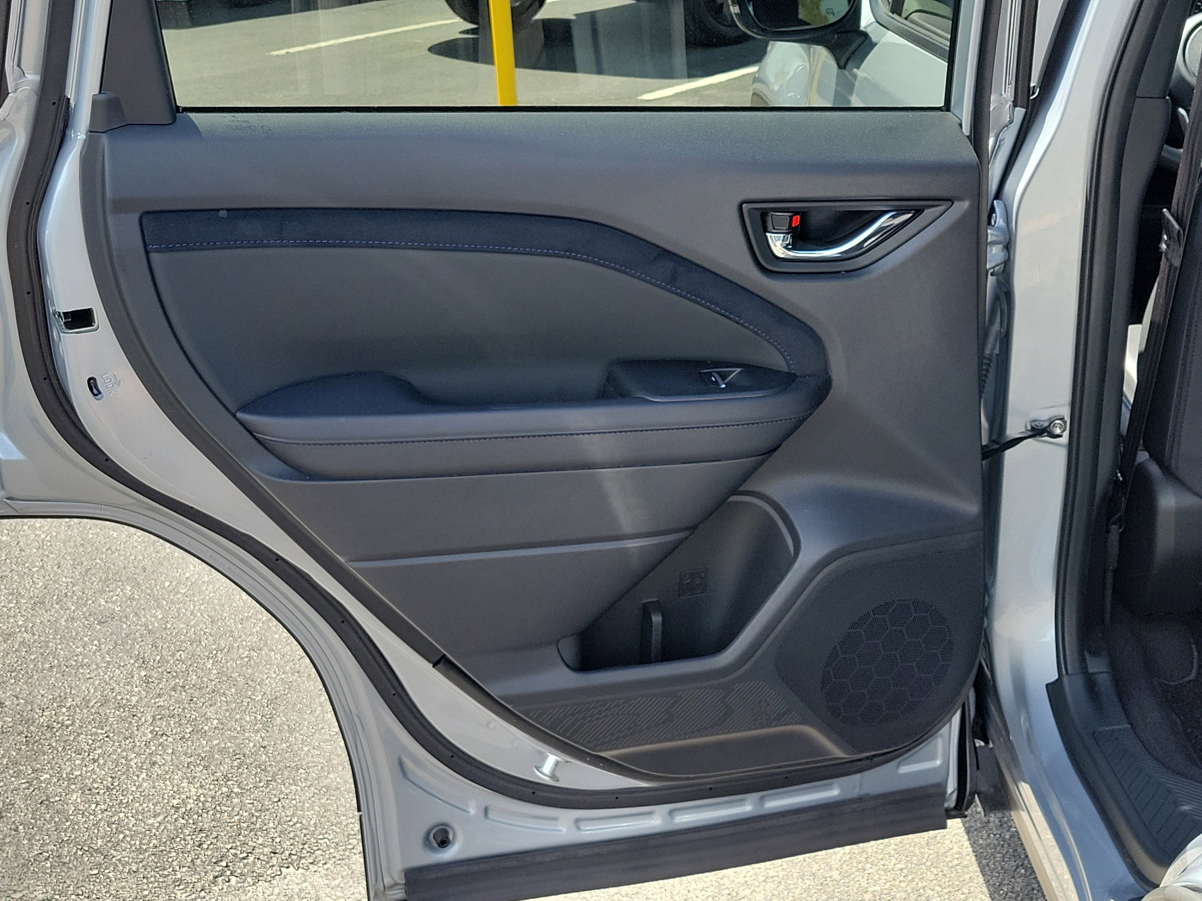 Certified 2025 Subaru Forester Limited image 13