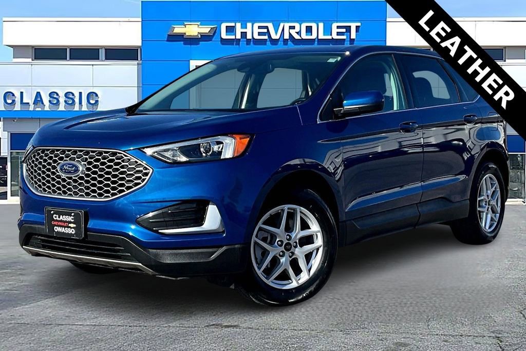 Used 2024 Ford Edge SEL image 3