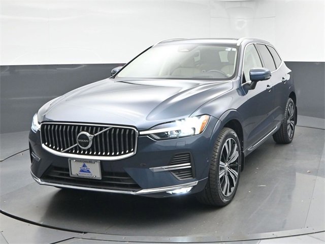 Used 2023 Volvo XC60 B6 Ultimate w/ Climate Package image 3