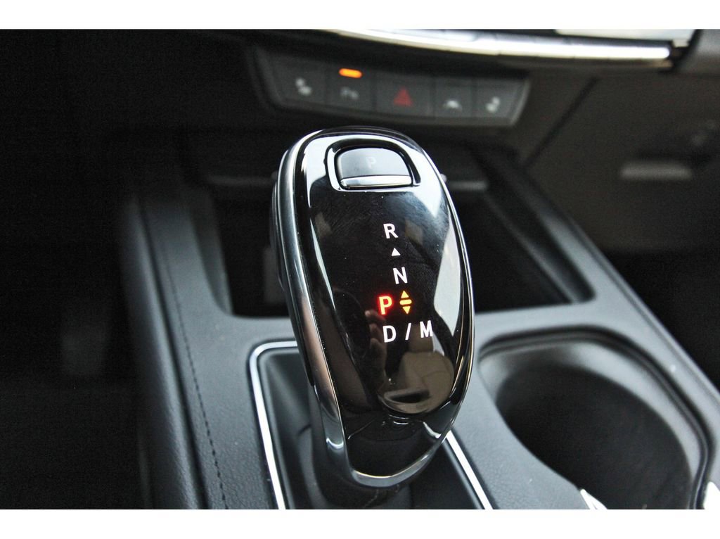 Used 2024 Cadillac XT4 Luxury w/ Cold Weather Package FWD image 25