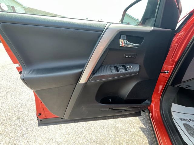 Used 2015 Toyota RAV4 Limited image 10