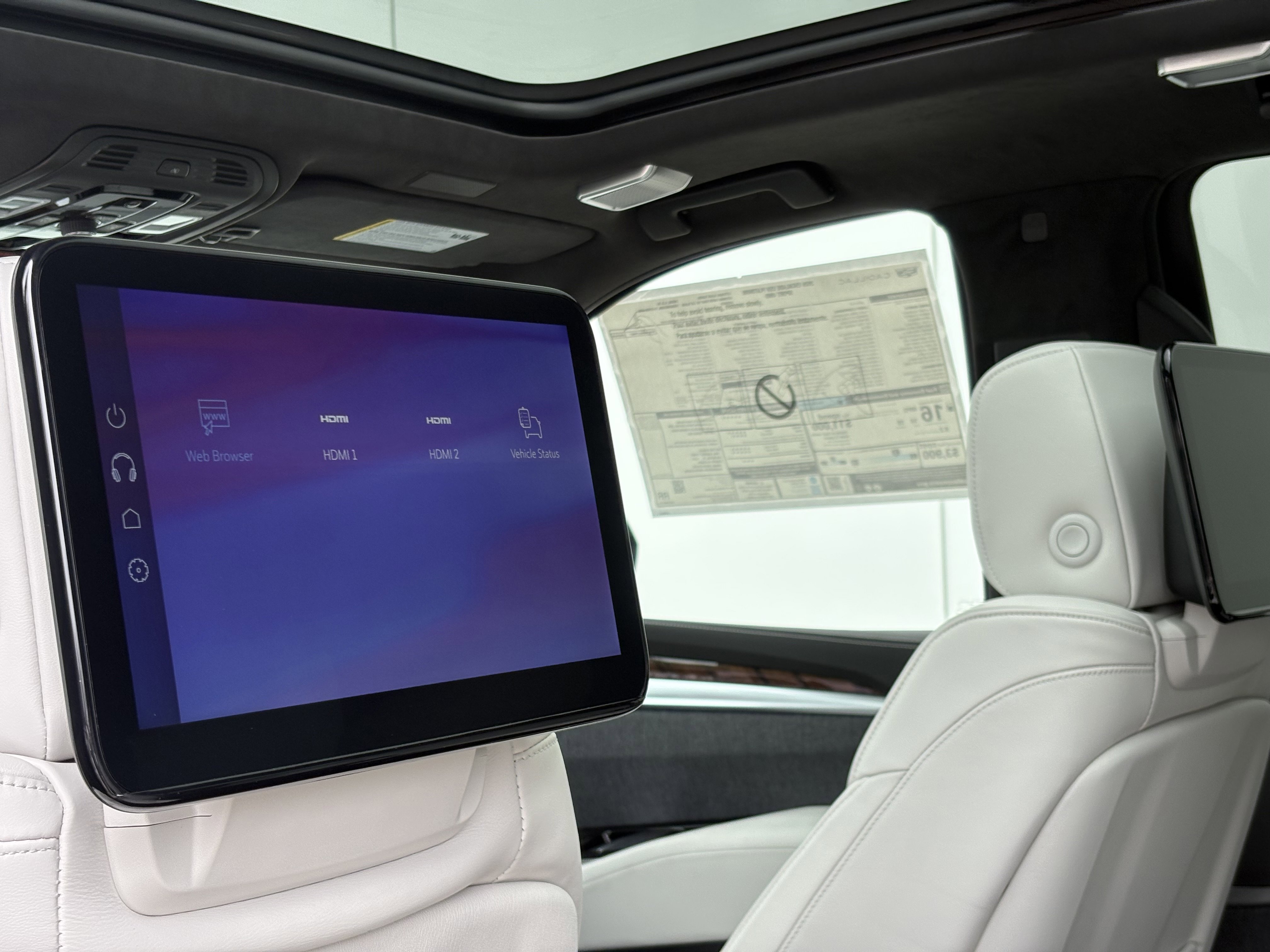 New 2026 Cadillac Escalade ESV Platinum Sport w/ LPO, ONYX Package AWD/4WD image 9