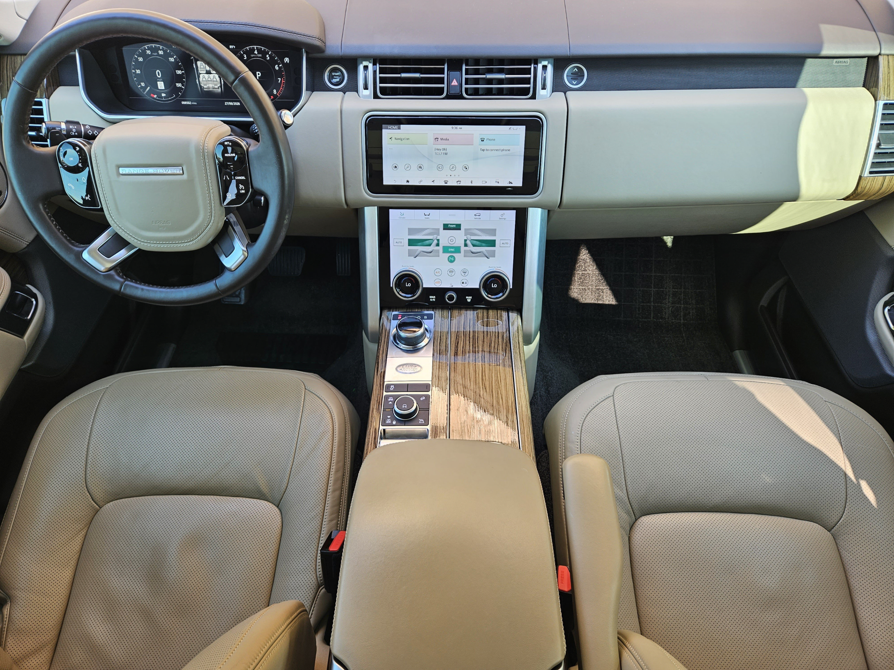 Used 2018 Land Rover Range Rover HSE AWD/4WD image 27