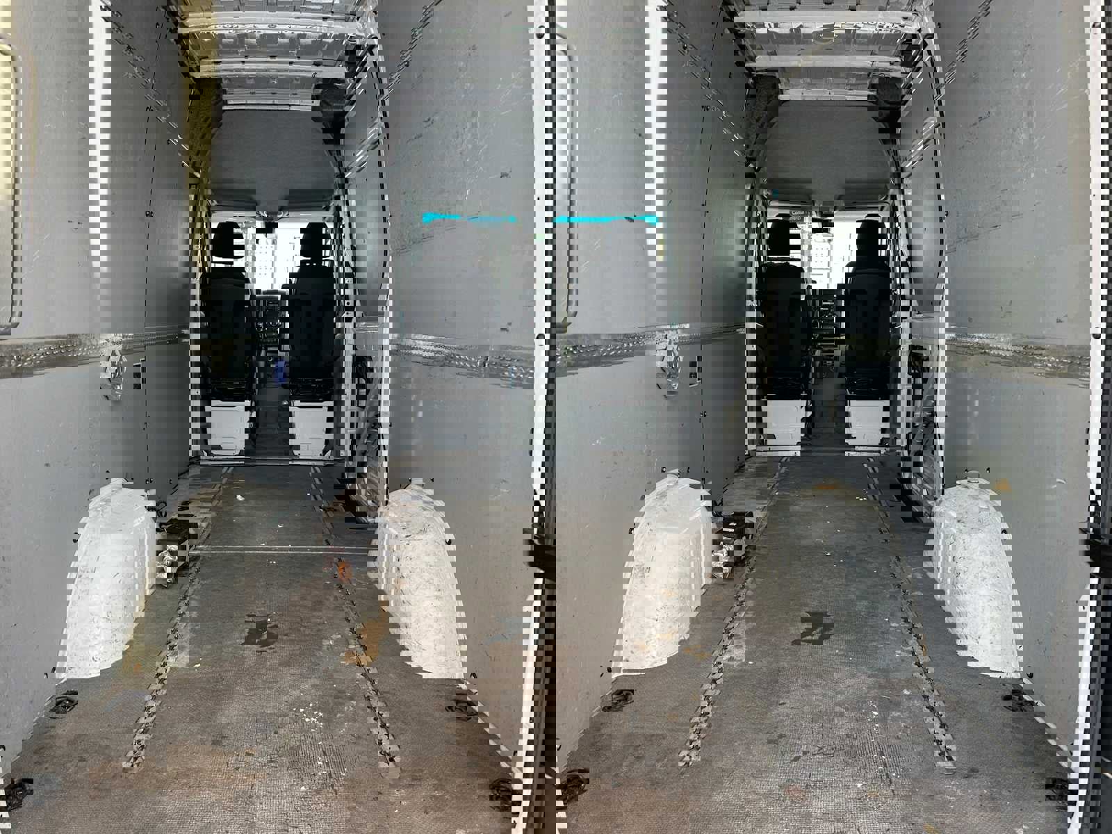 Used 2016 Freightliner Sprinter 2500 image 16