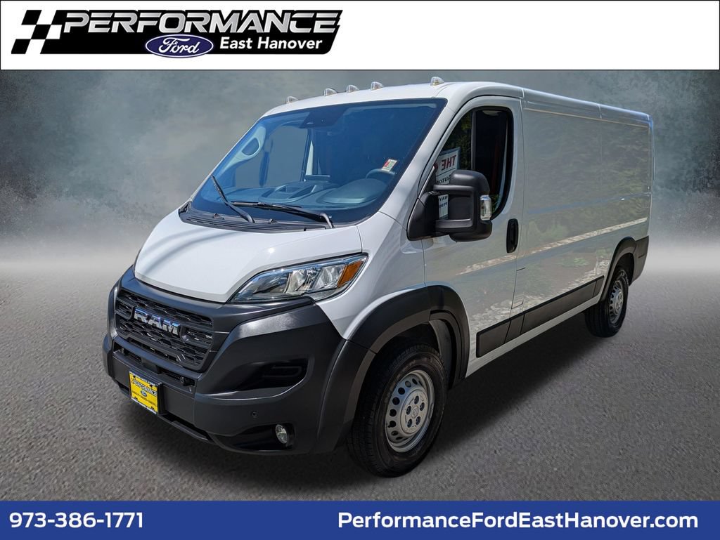 Used 2025 RAM ProMaster 2500 w/ Premium Convenience Group FWD image 1
