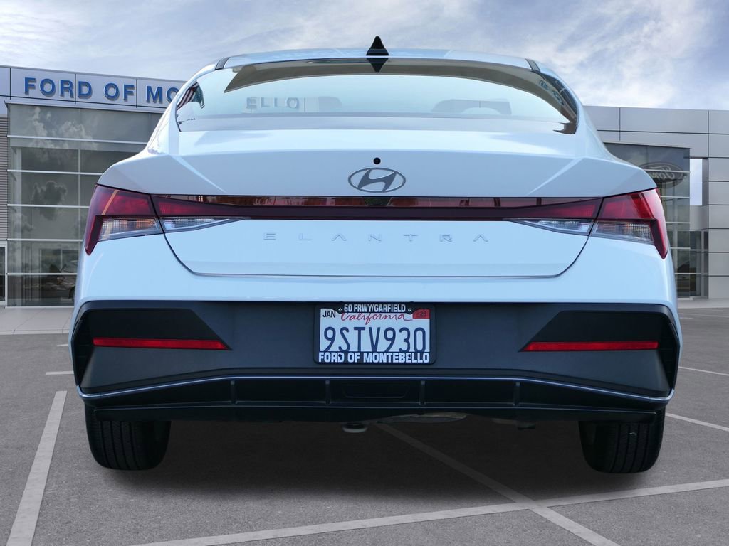 Used 2024 Hyundai Elantra SEL image 6