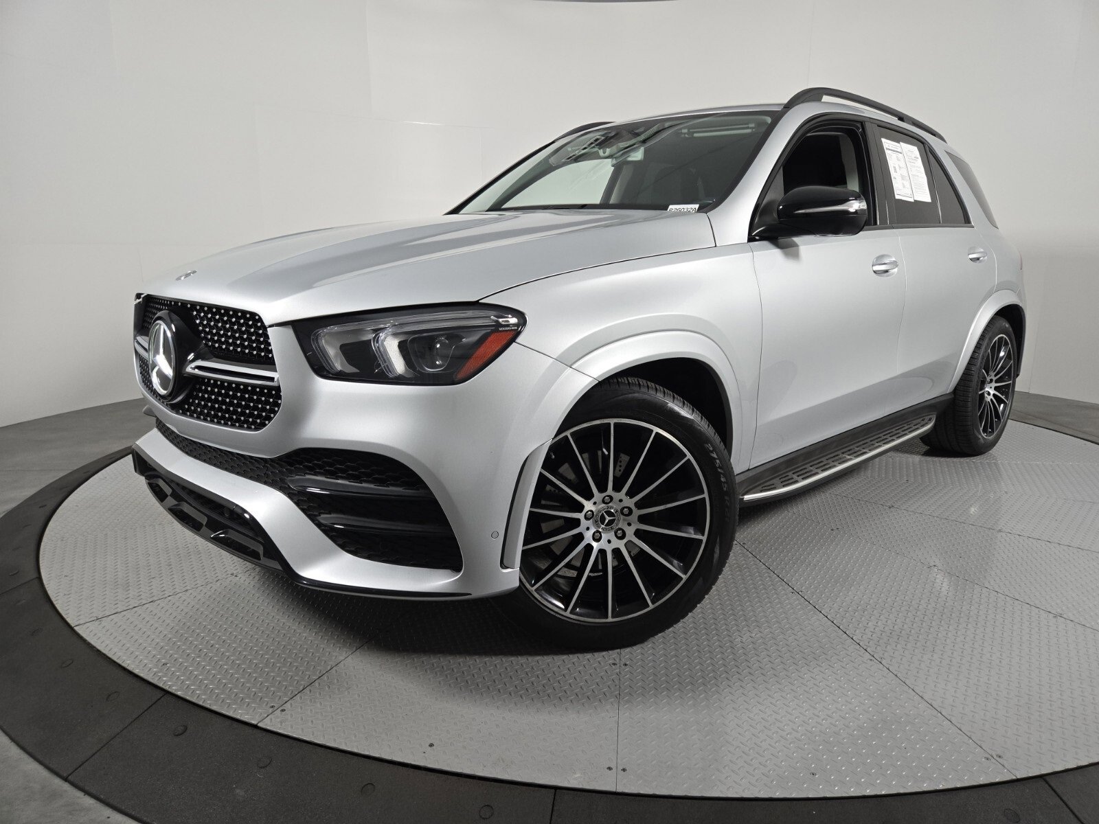 Used 2020 Mercedes-Benz GLE 350 4MATIC image 1