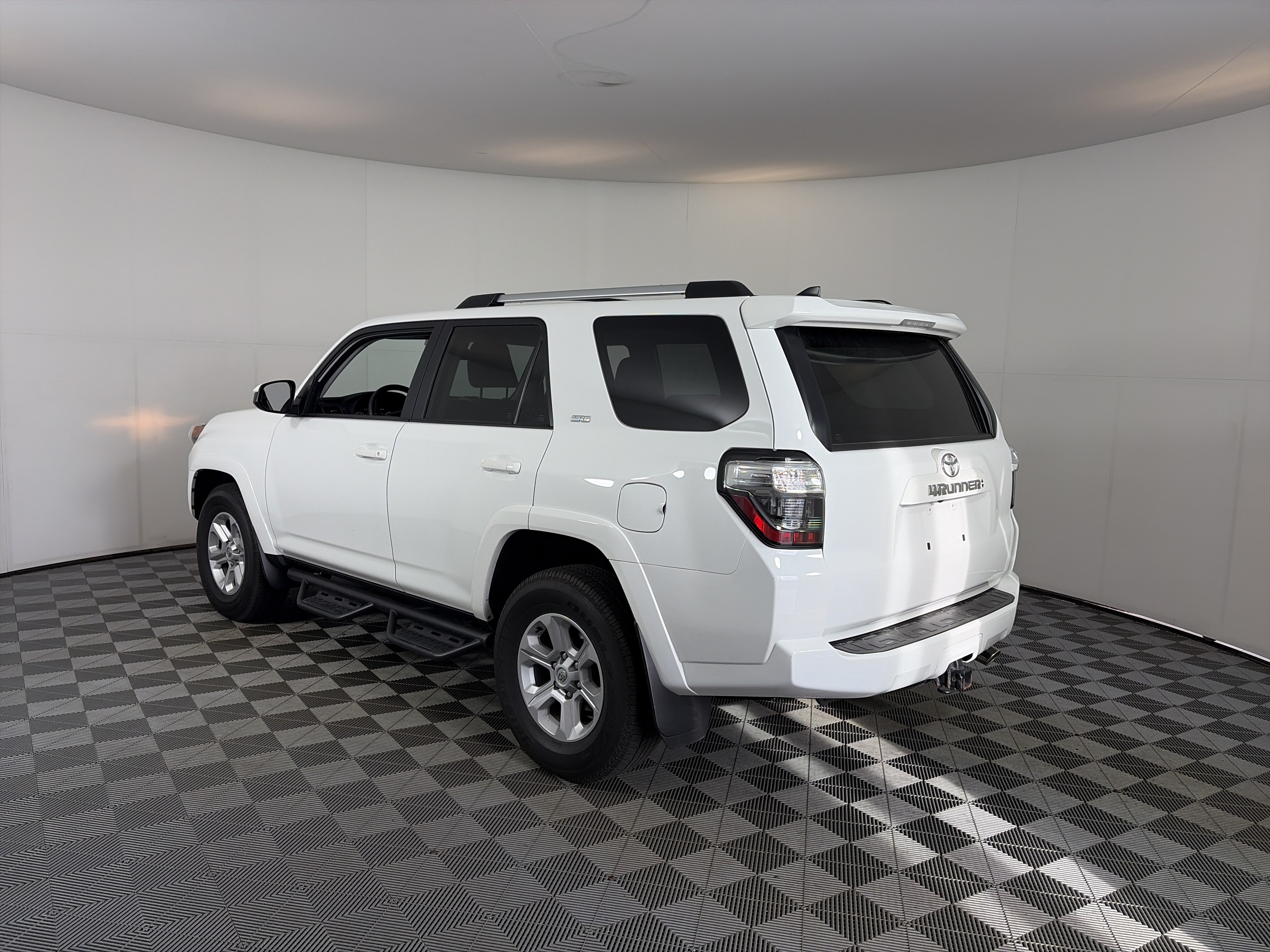 Used 2023 Toyota 4Runner SR5 RWD image 8