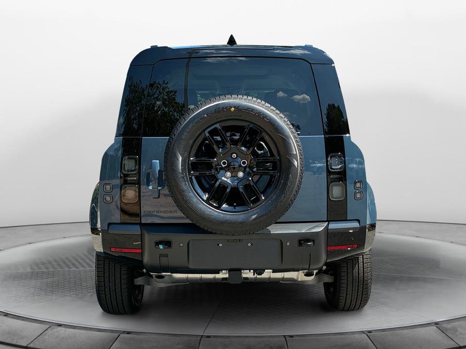New 2026 Land Rover Defender 110 X-Dynamic SE AWD/4WD image 6